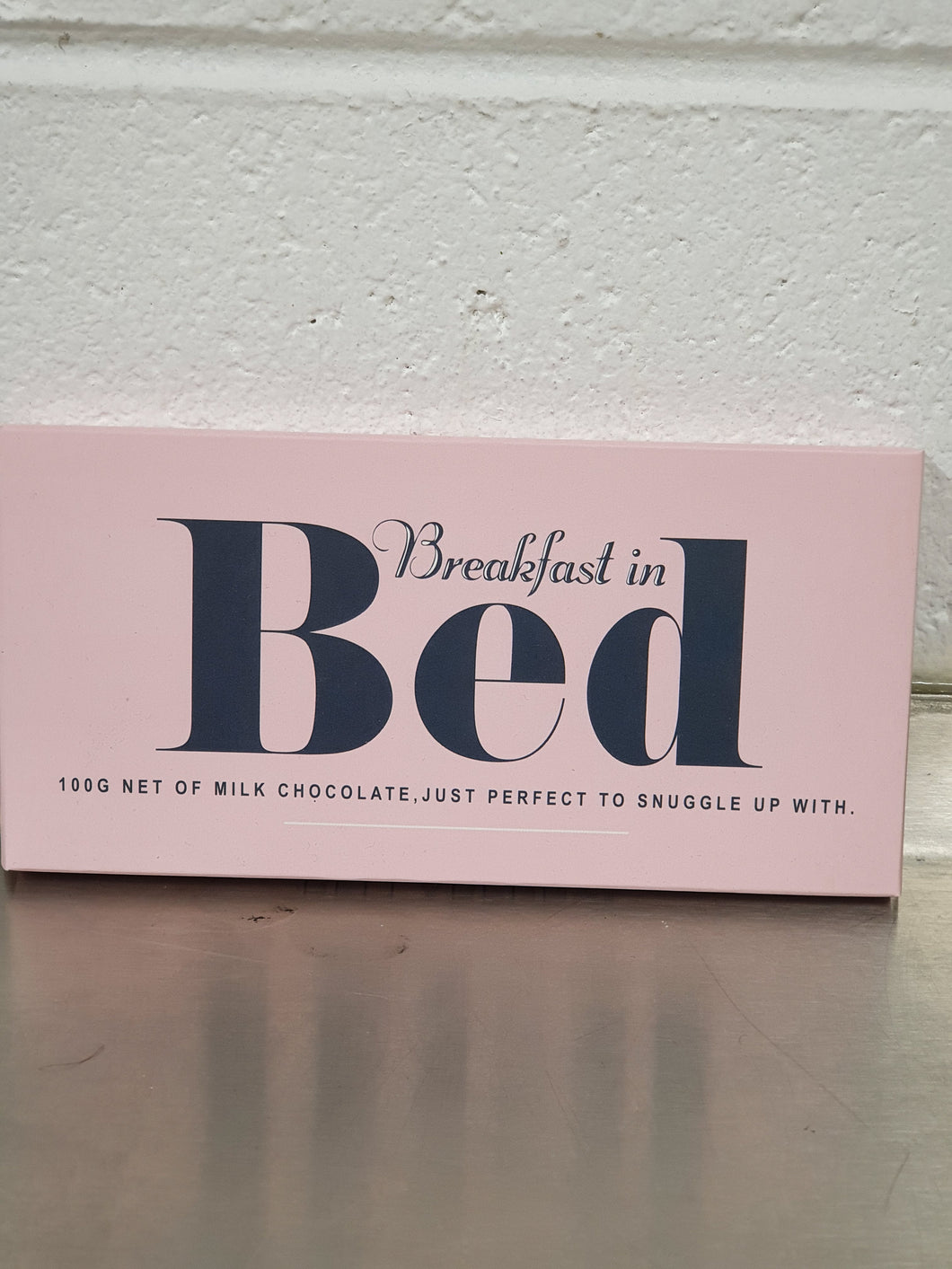 Breakfast in Bed Milk Chocolate Bar, Bellaberry 100g