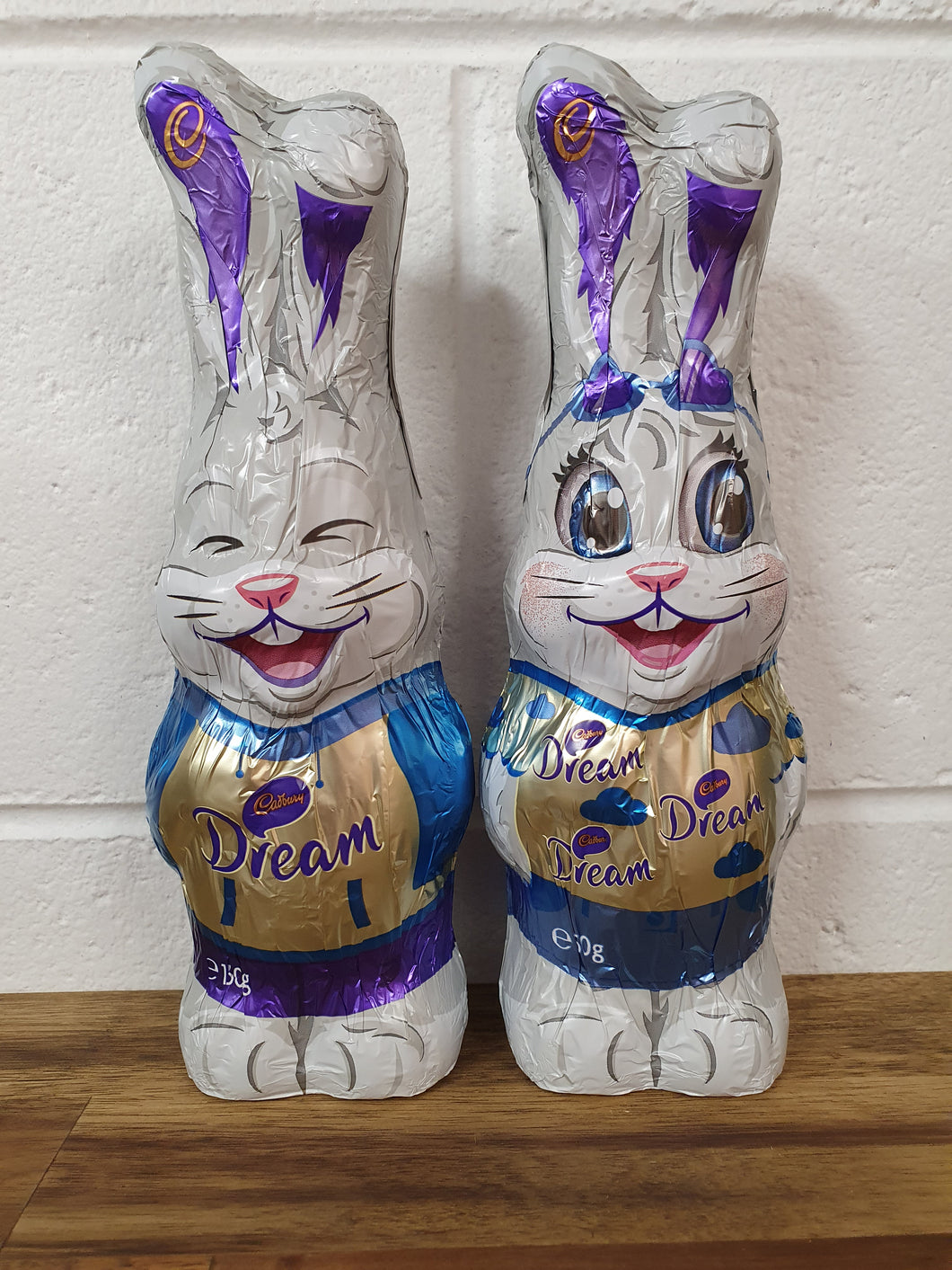 Cadbury white chocolate easter bunny 150g