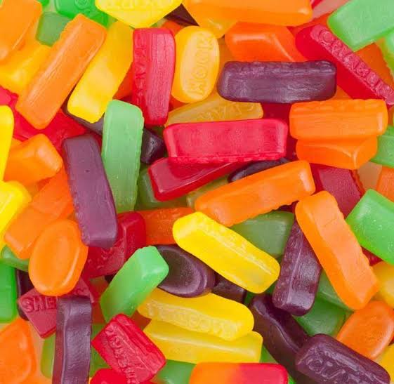 Wine gums 100g